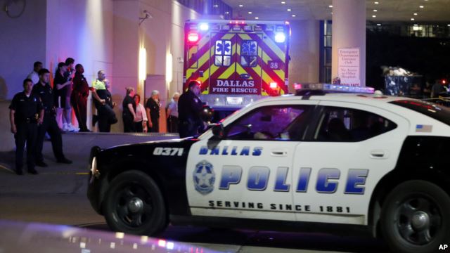 153 News - Because Censorship Kills - Dallas Shooting Action 04
