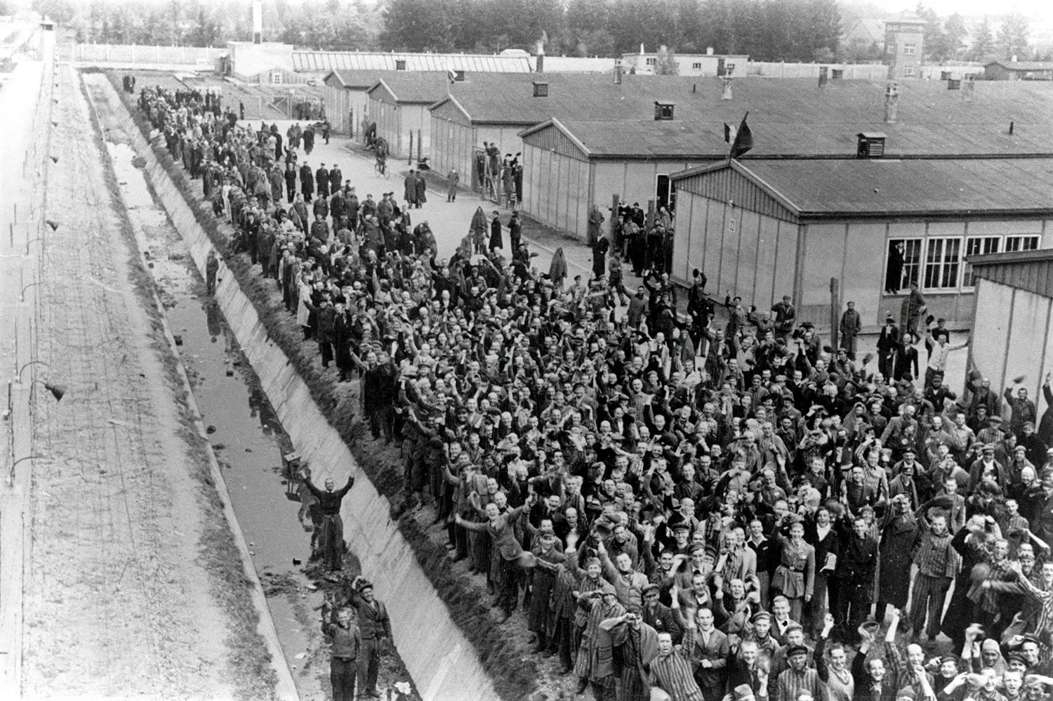 holocaust work camp photo Jews fat and happy.webp